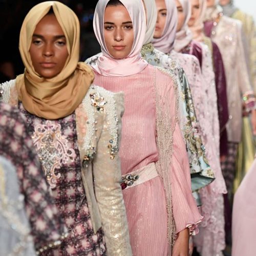 Fashion Week de New York : Anniesa Hasibuan est entrée dans l’histoire