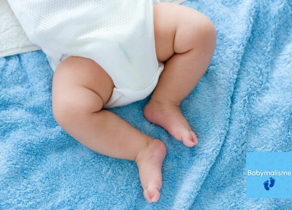 Lit cododo, siège auto, porte bébé : Pourquoi louer au lieu d’acheter